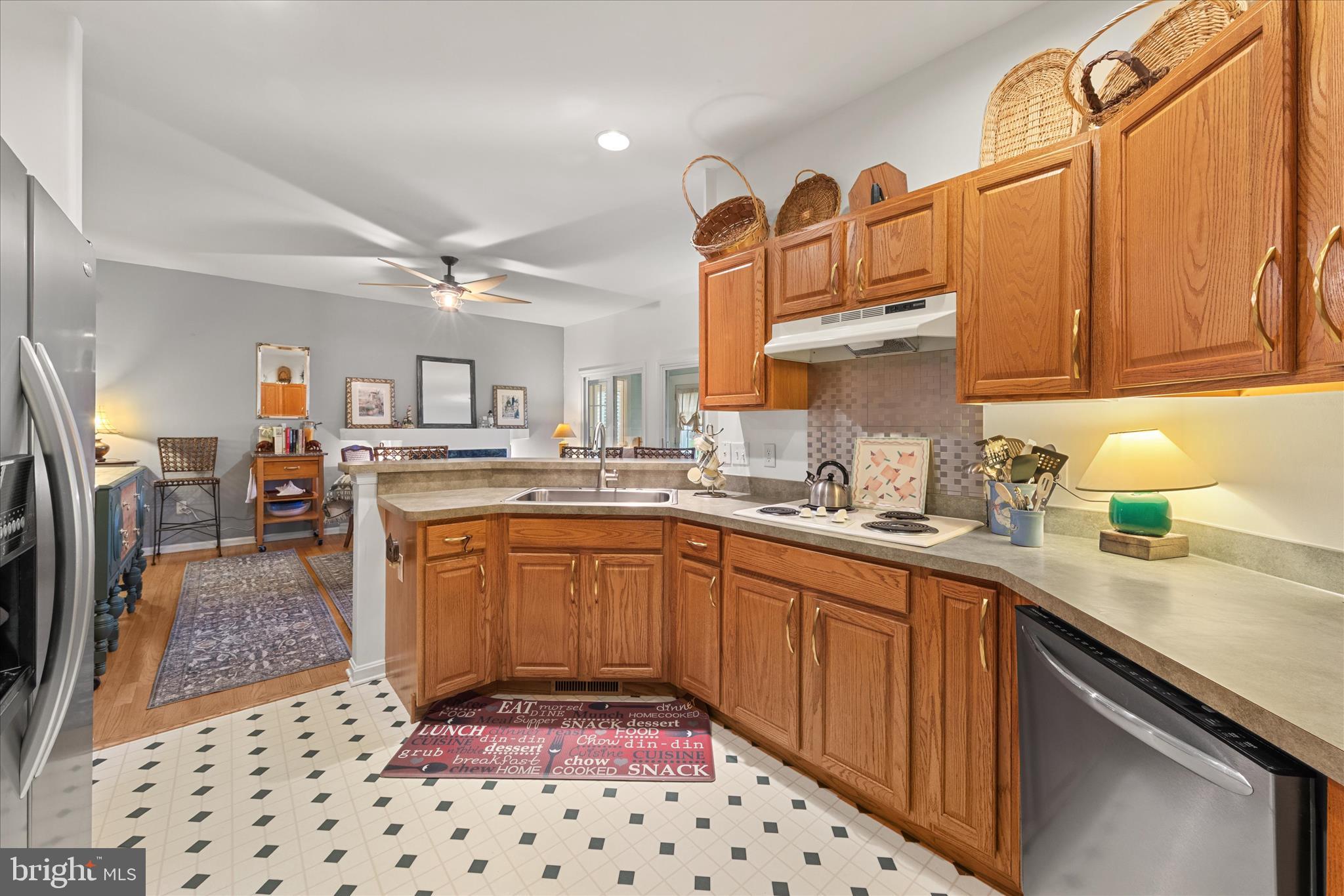 HEARTHSTONE MANOR - Residential