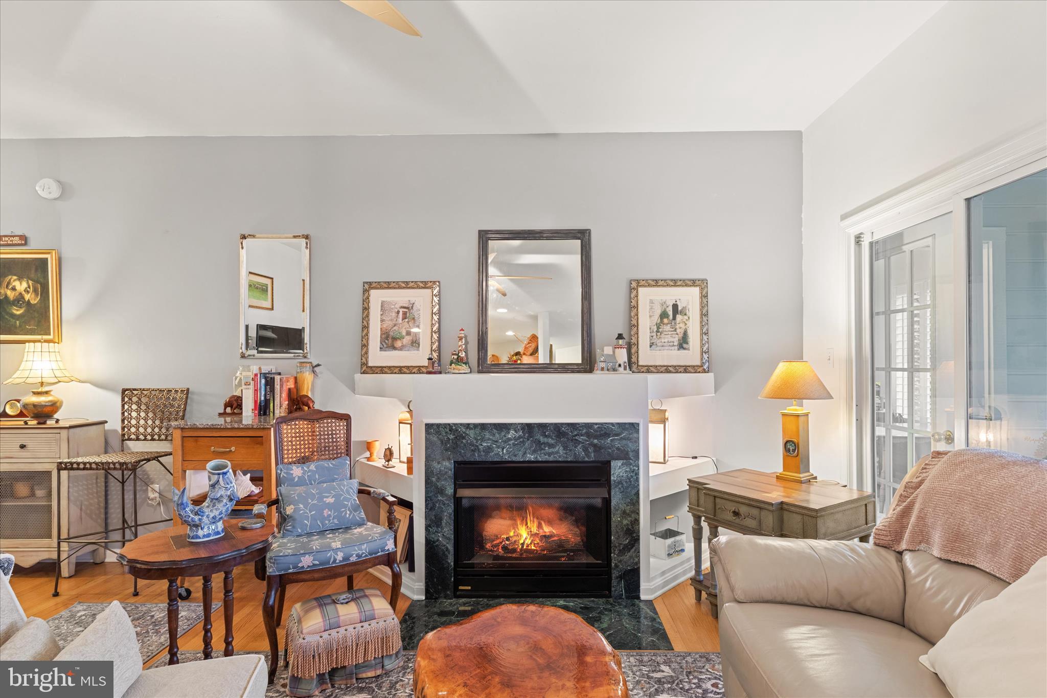 HEARTHSTONE MANOR - Residential