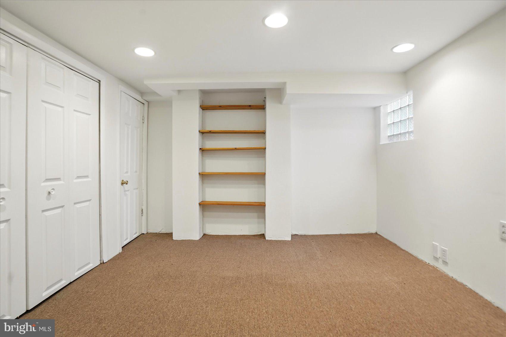 BUTCHERS HILL - Residential