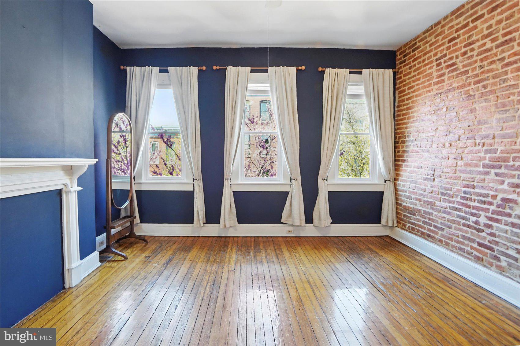 BUTCHERS HILL - Residential