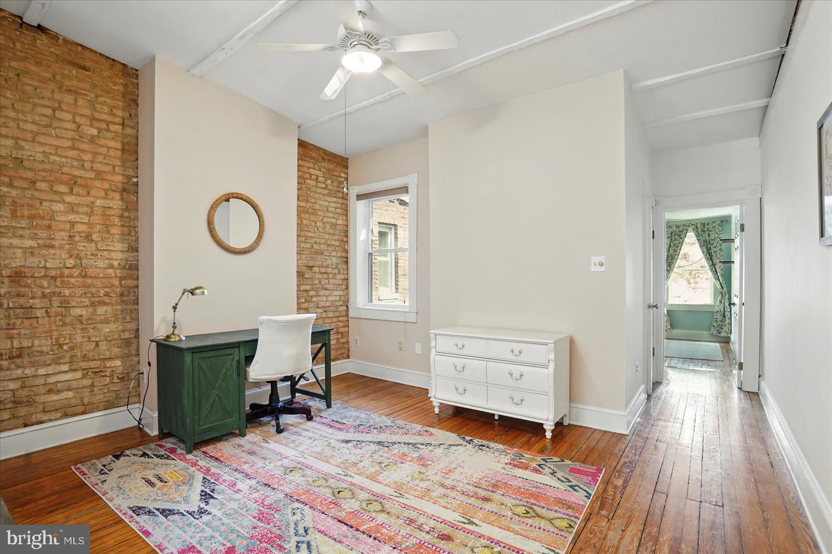 BUTCHERS HILL - Residential