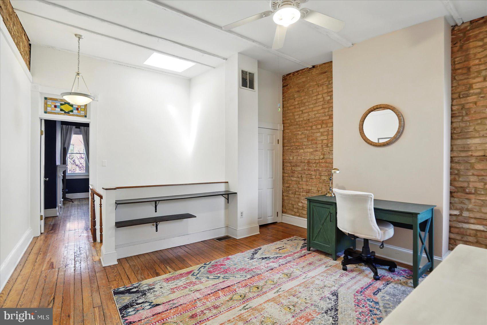 BUTCHERS HILL - Residential