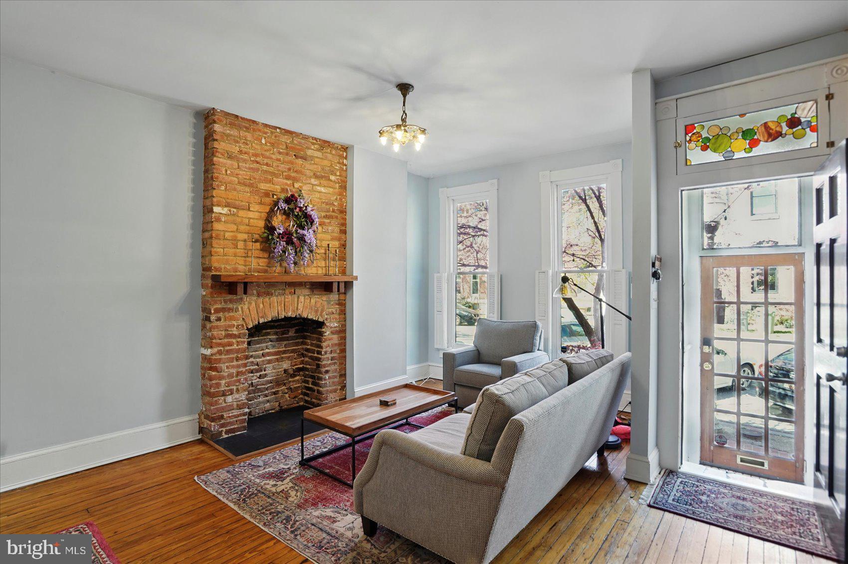 BUTCHERS HILL - Residential