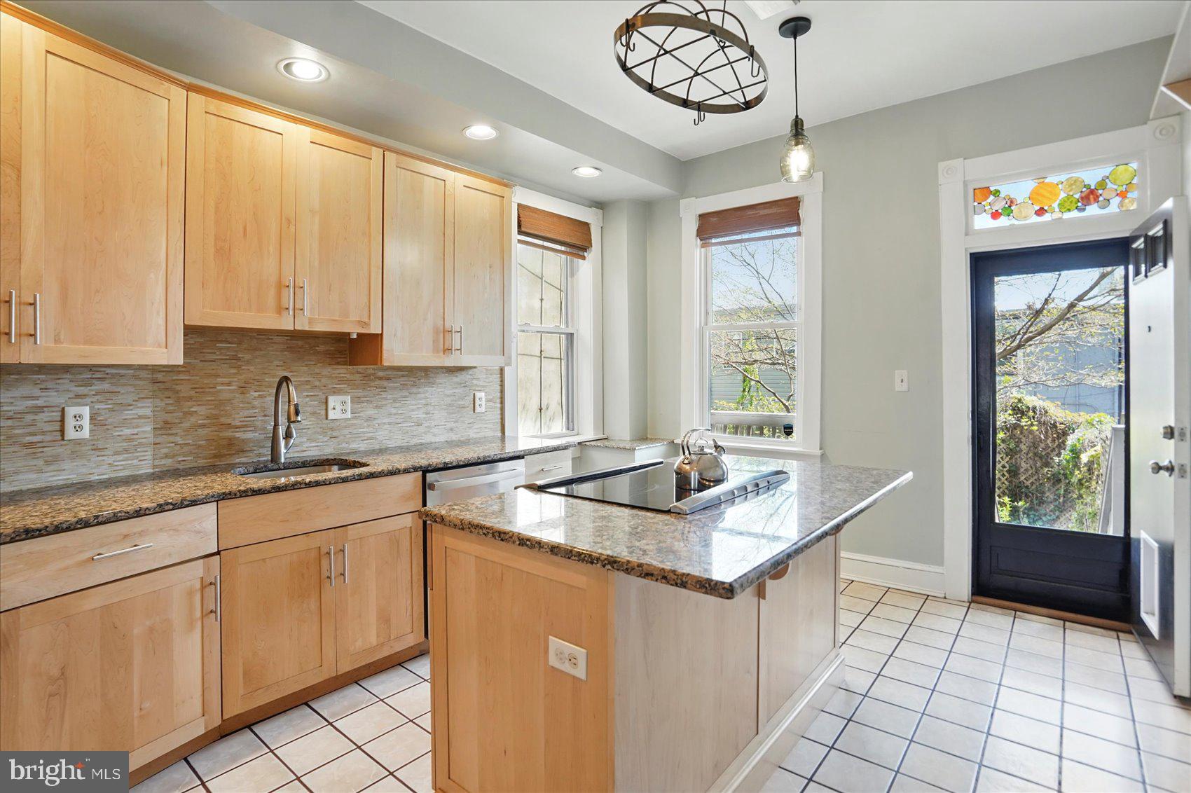 BUTCHERS HILL - Residential