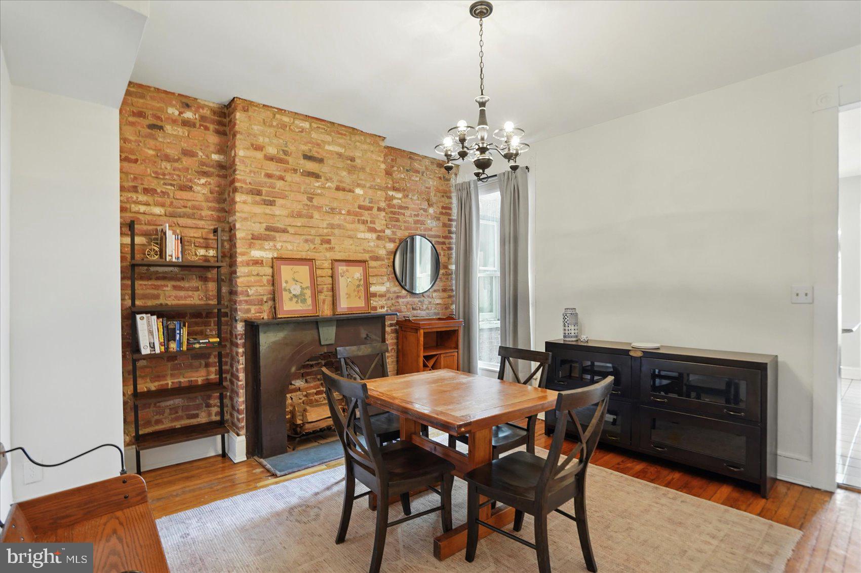 BUTCHERS HILL - Residential