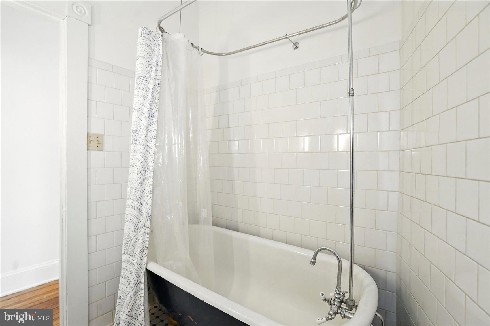 BUTCHERS HILL - Residential