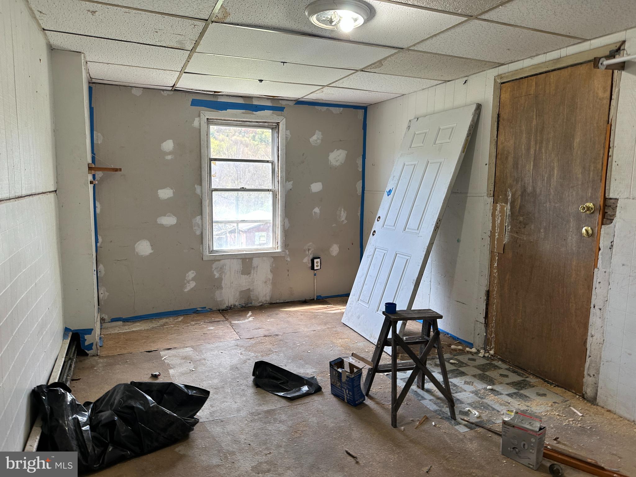 NEW PHILADELPHIA - Residential