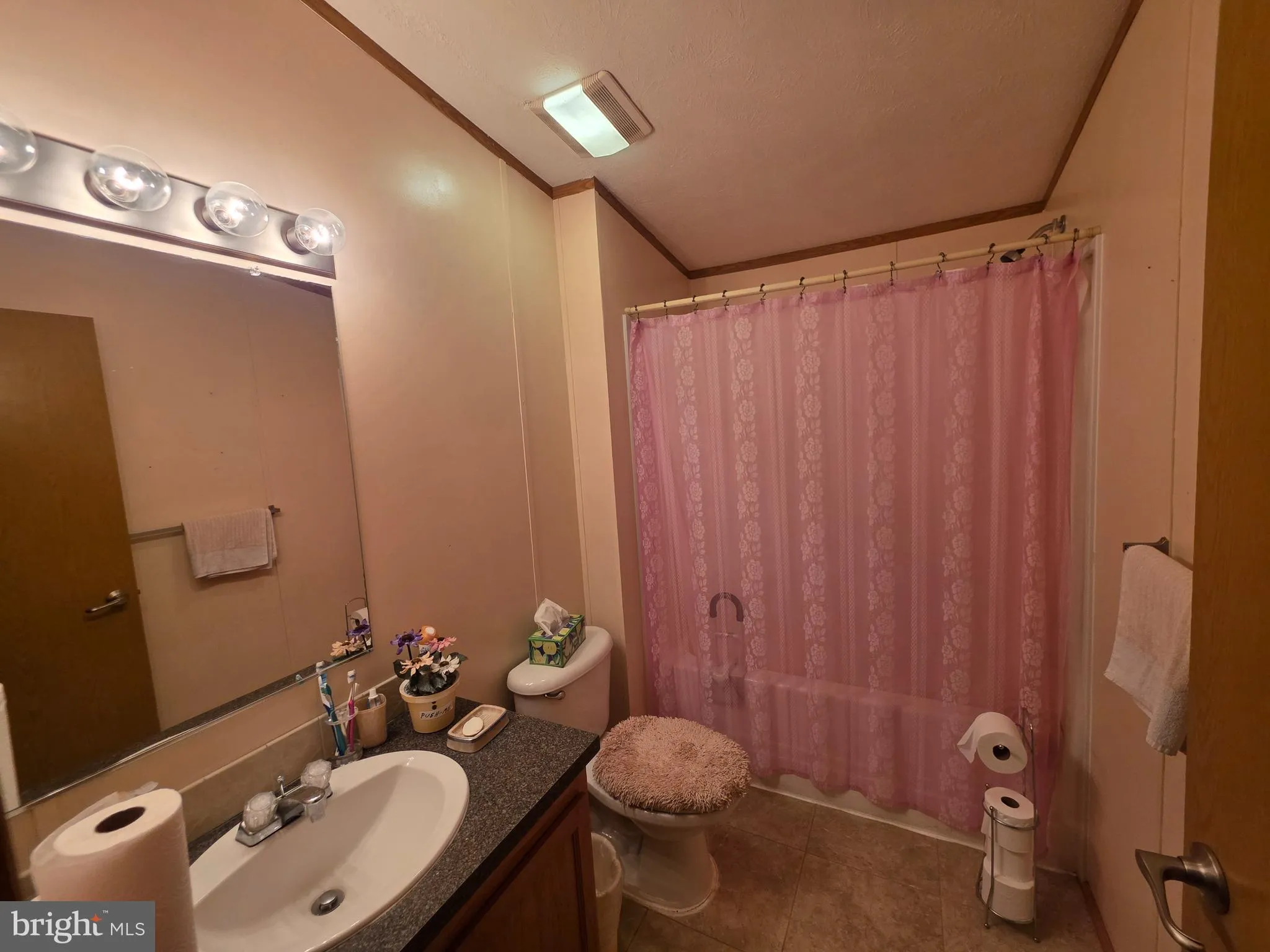 Bensalem, Pennsylvania 19020, United States, 3 Bedrooms Bedrooms, ,2 BathroomsBathrooms,Residential,Active,234833