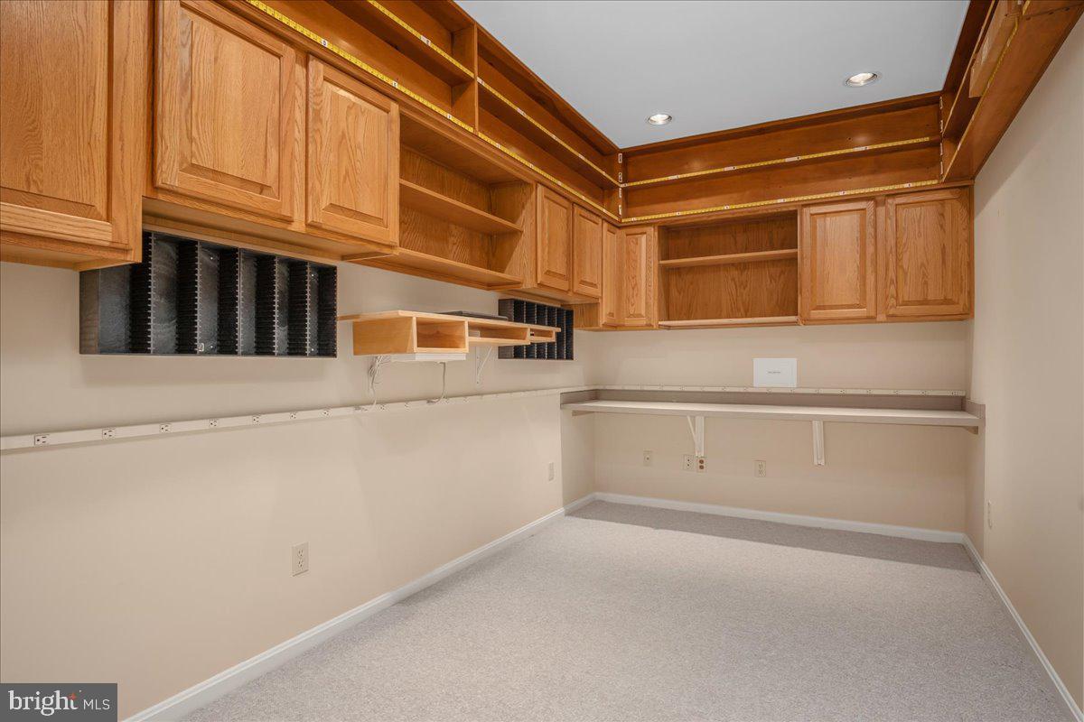 AVERY FOREST - Residential