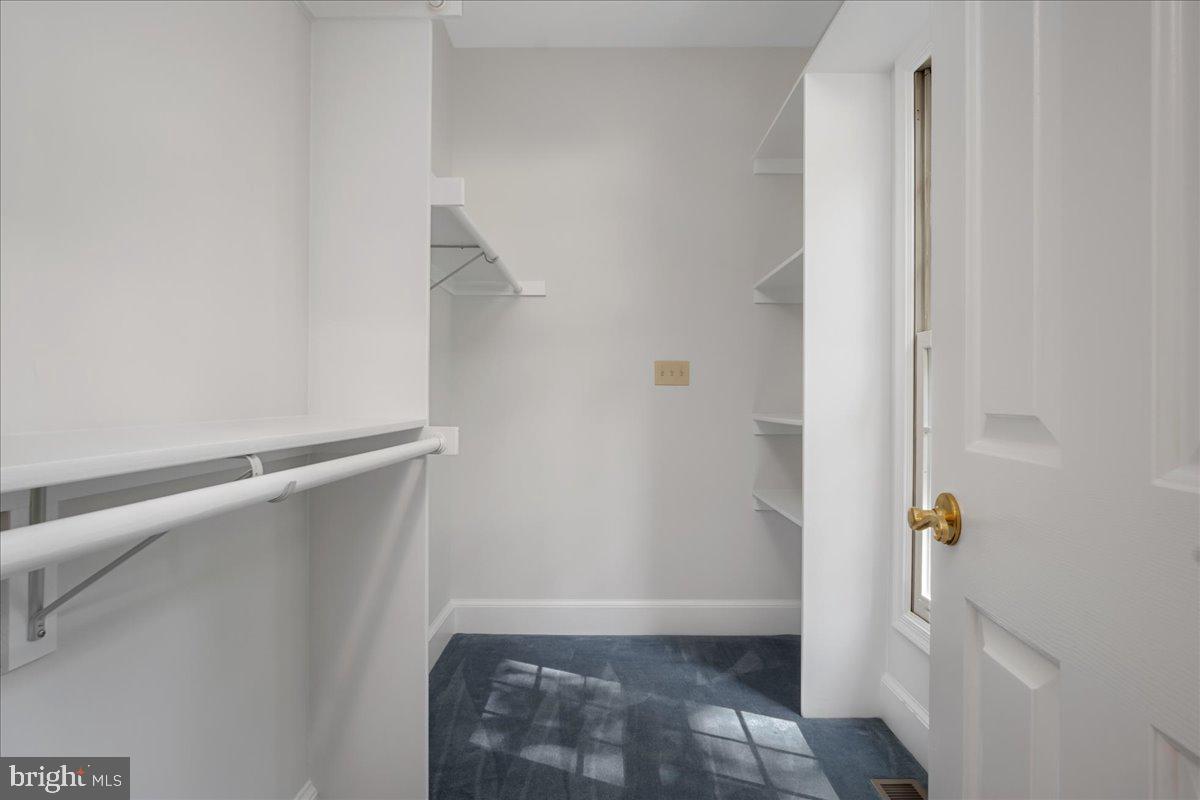 AVERY FOREST - Residential