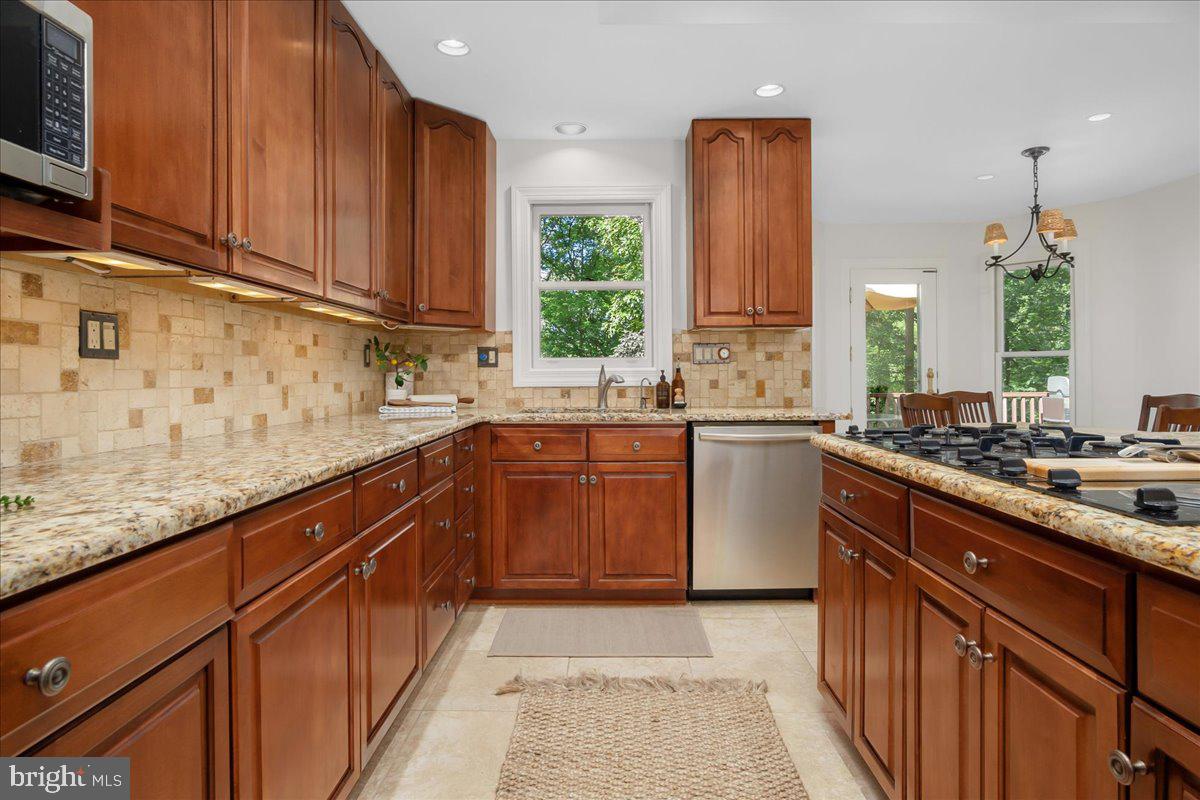 AVERY FOREST - Residential