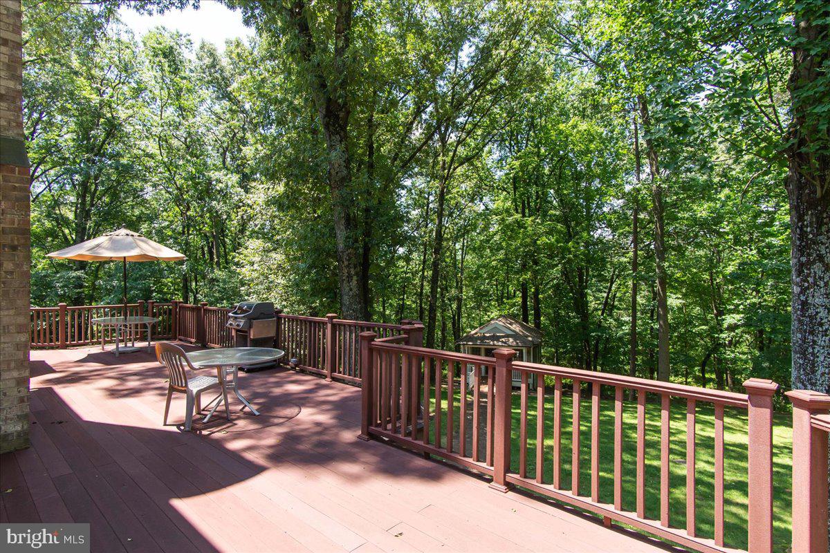 AVERY FOREST - Residential