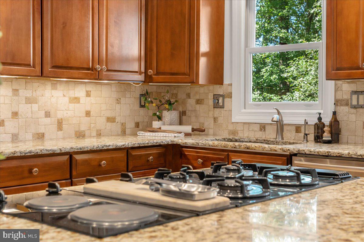 AVERY FOREST - Residential