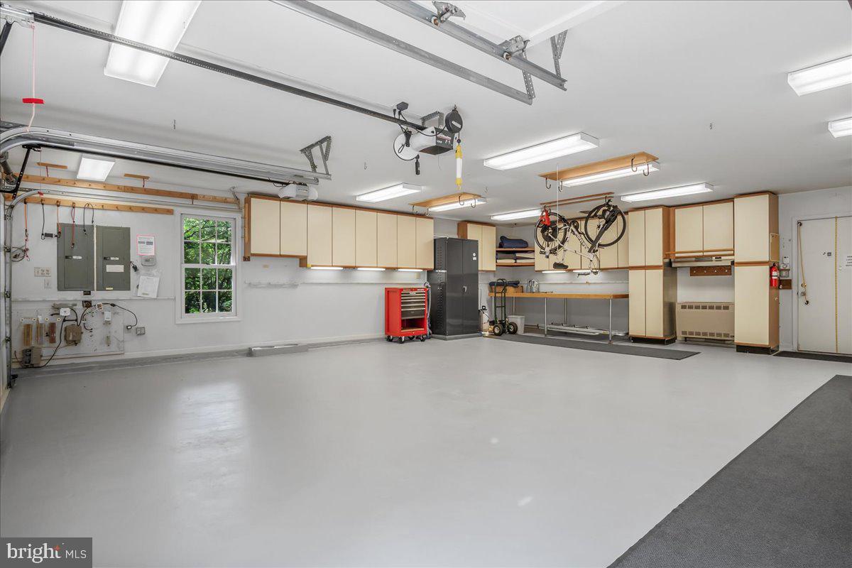 AVERY FOREST - Residential