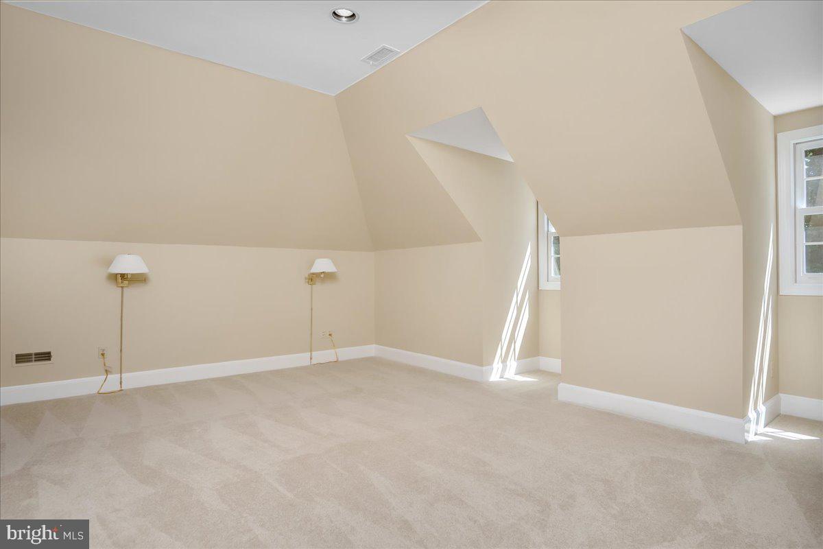 AVERY FOREST - Residential