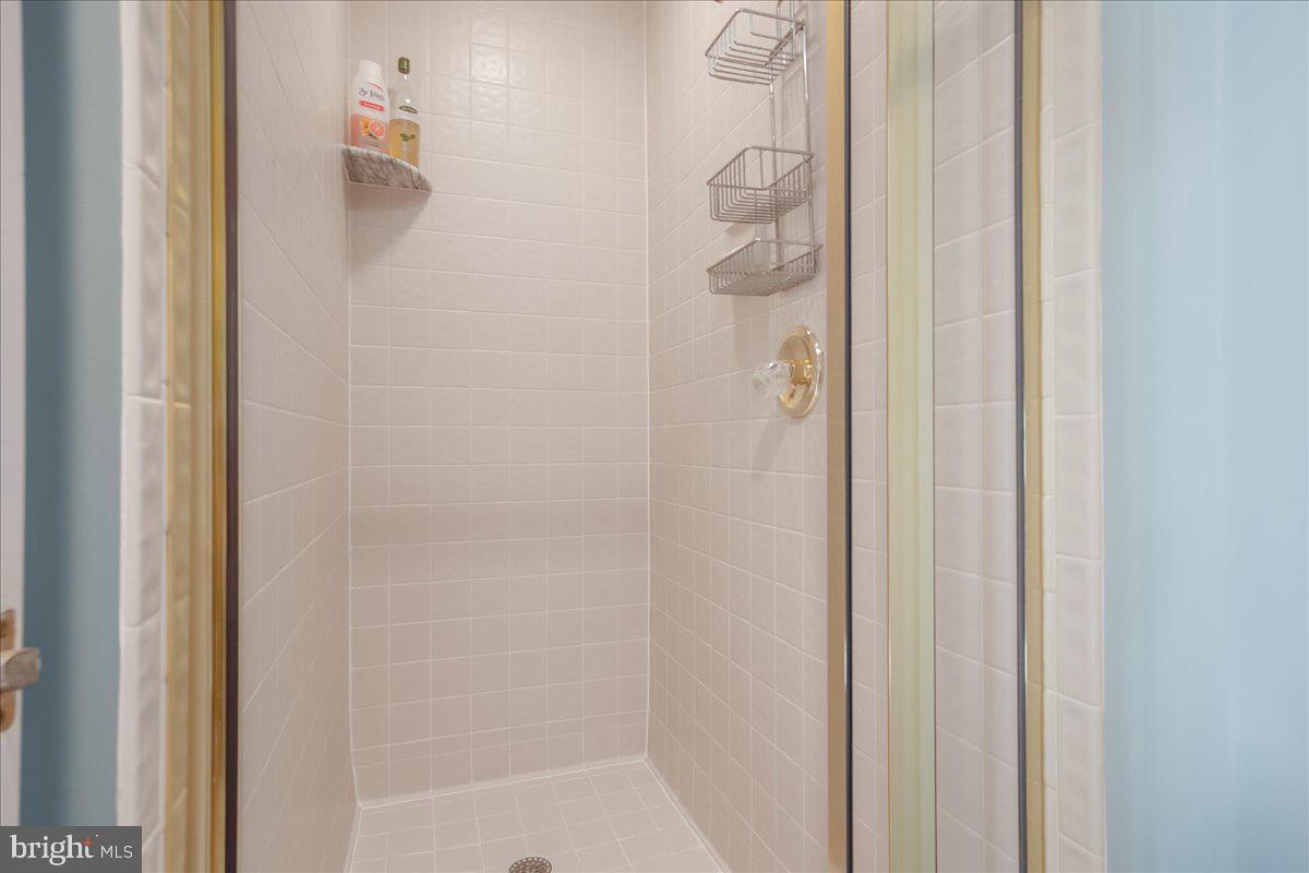 AVERY FOREST - Residential