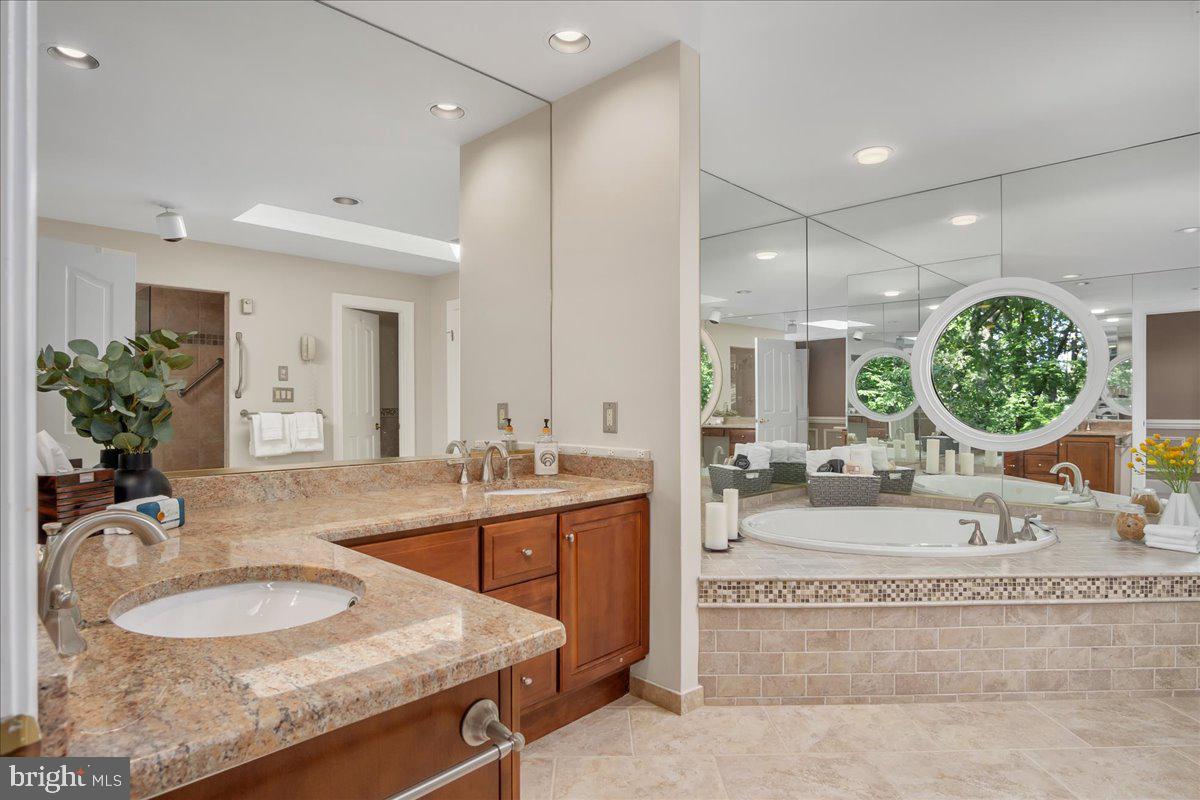 AVERY FOREST - Residential