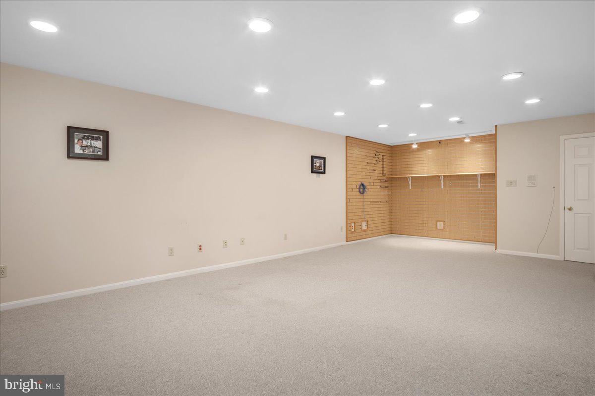 AVERY FOREST - Residential