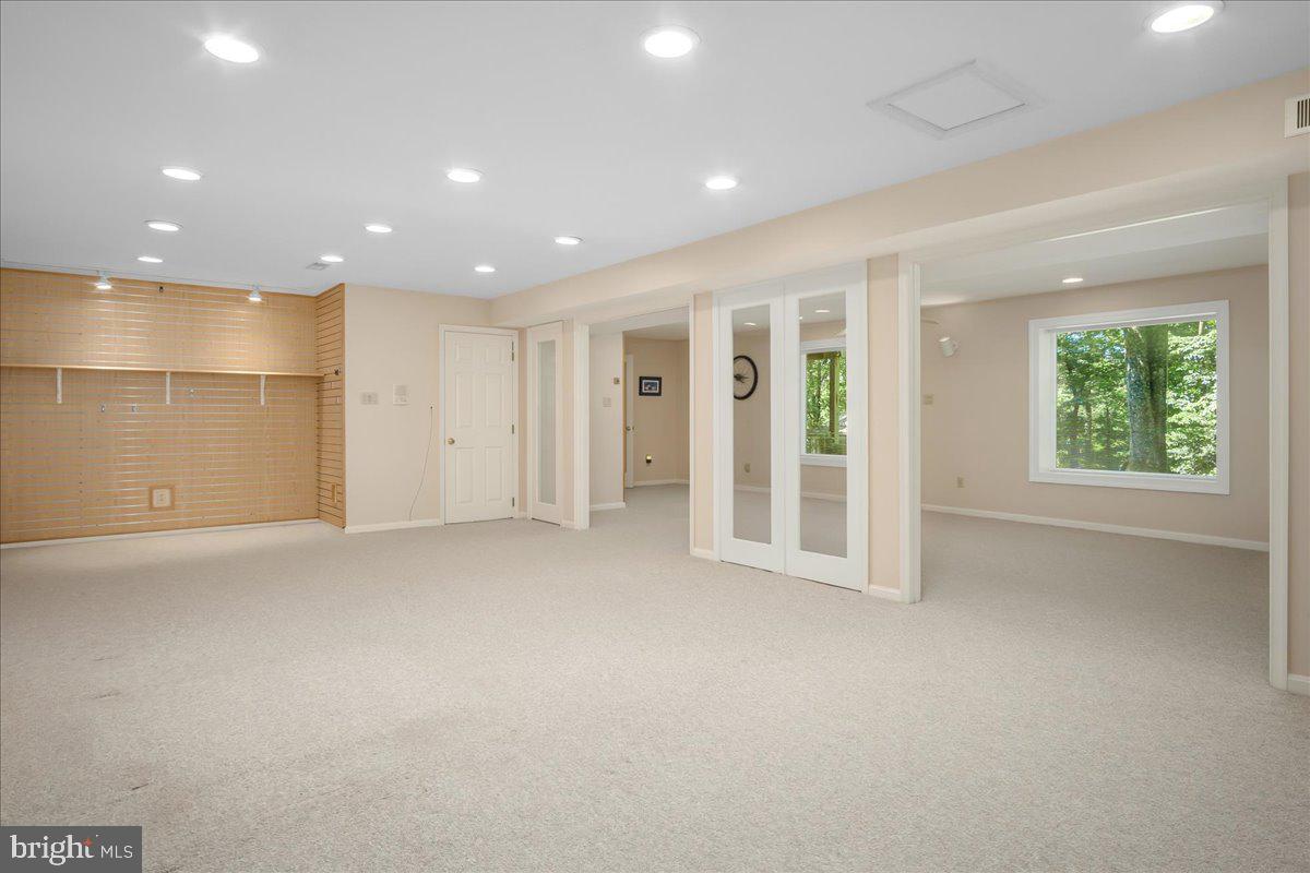 AVERY FOREST - Residential