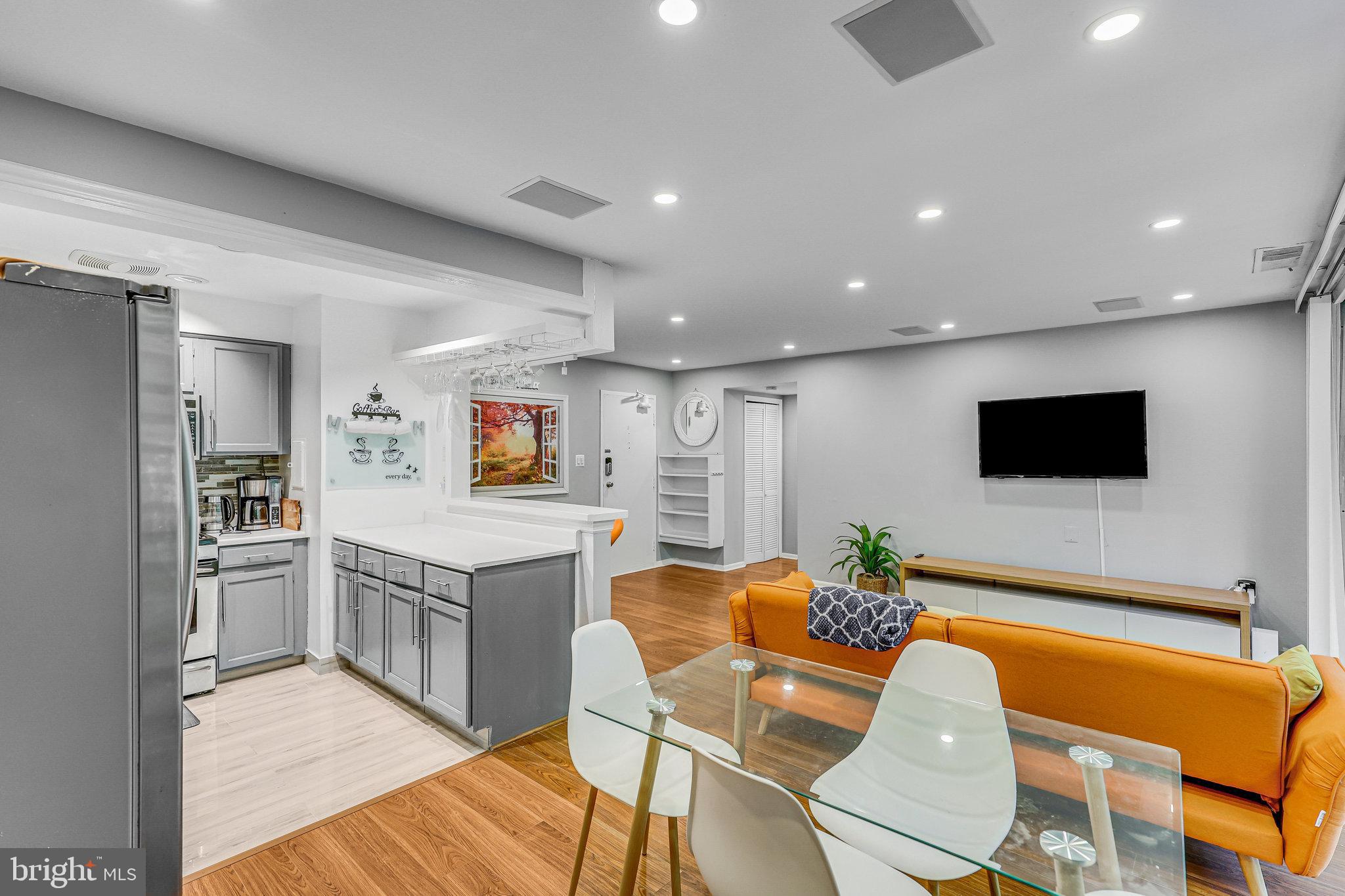 IVYMOUNT COURT - Residential