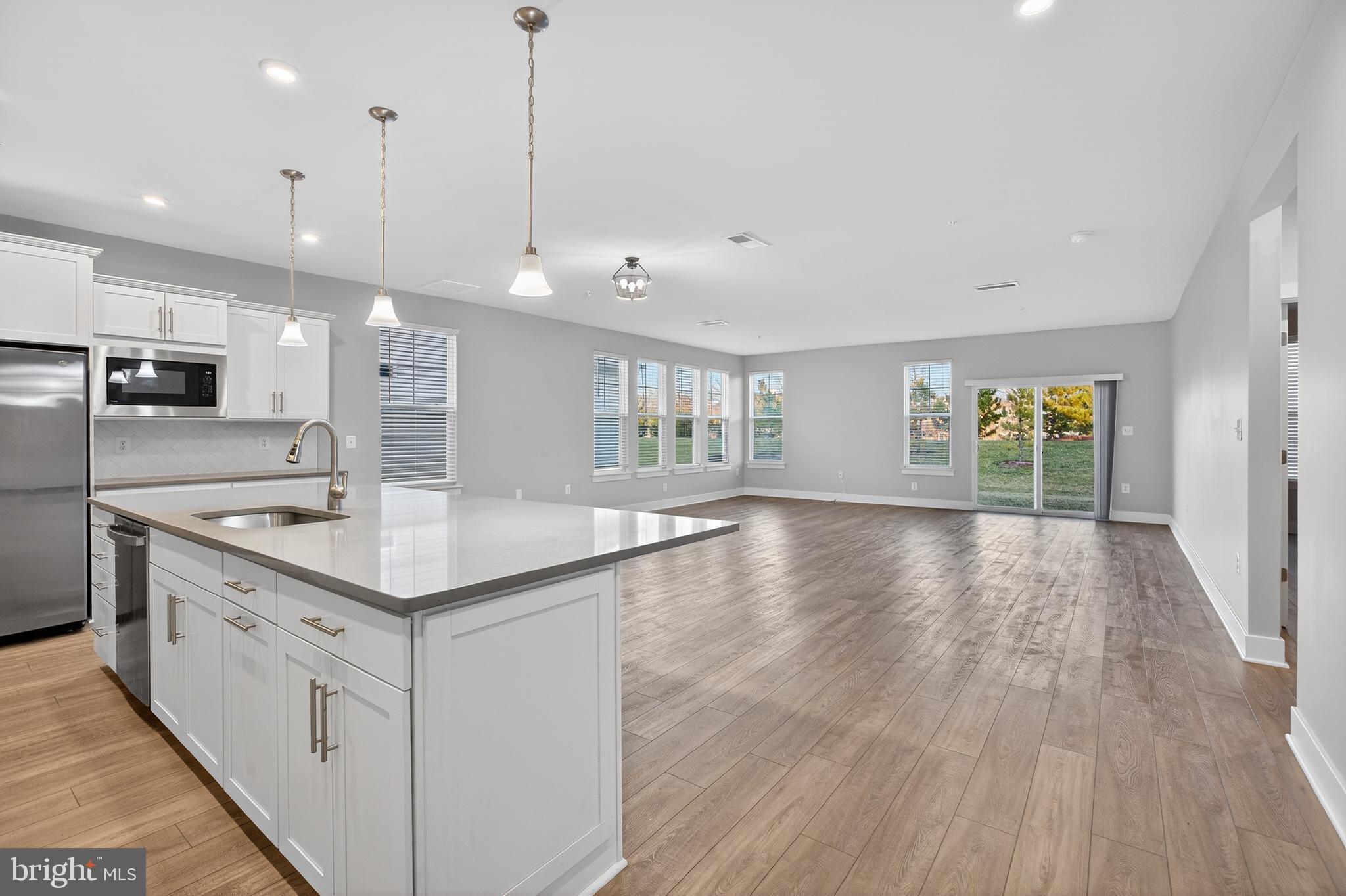 FOUR SEASONS AT KENT ISLAND - Residential