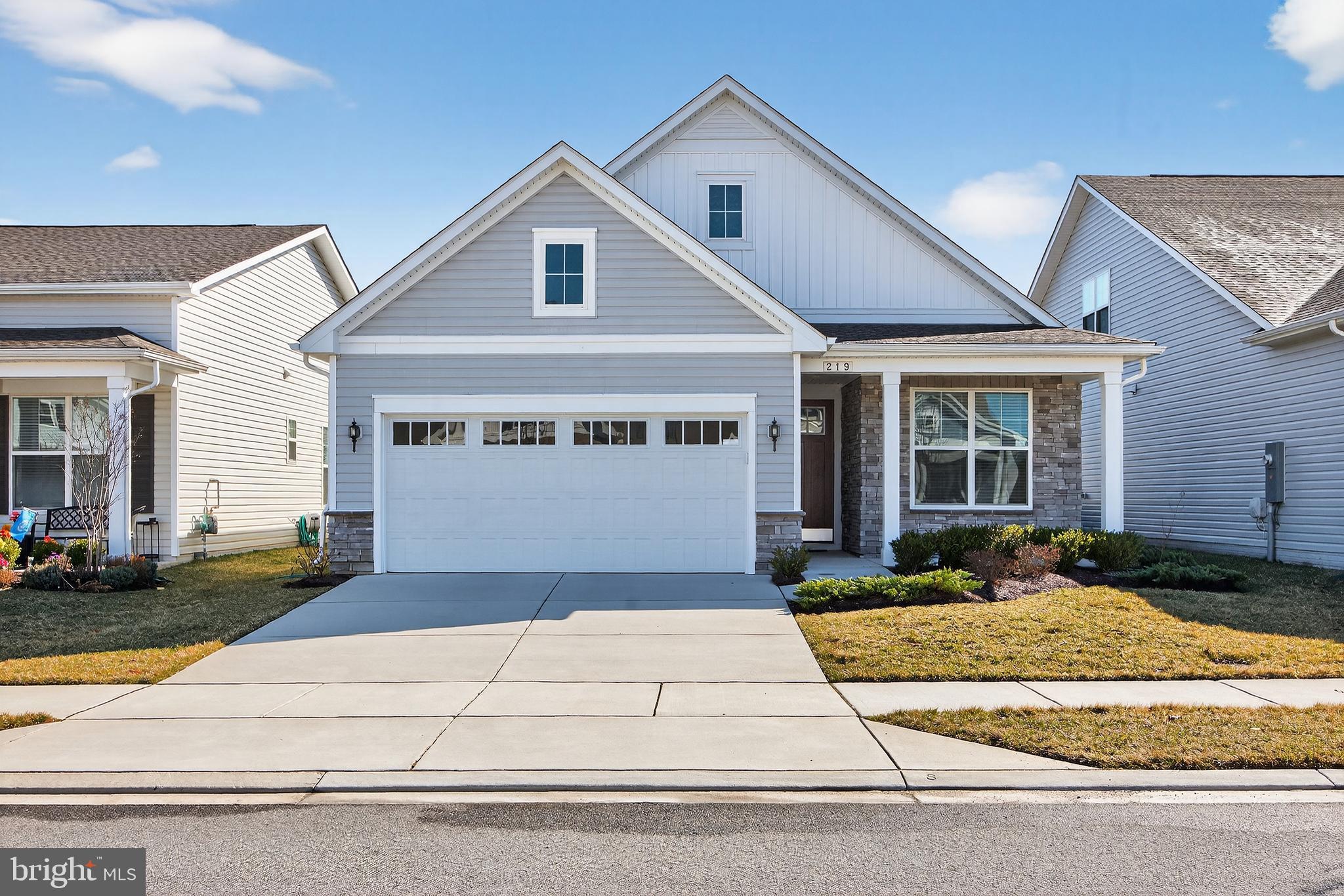 FOUR SEASONS AT KENT ISLAND - Residential