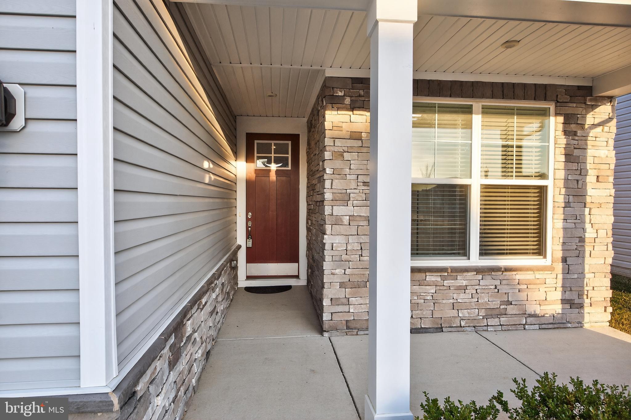 FOUR SEASONS AT KENT ISLAND - Residential