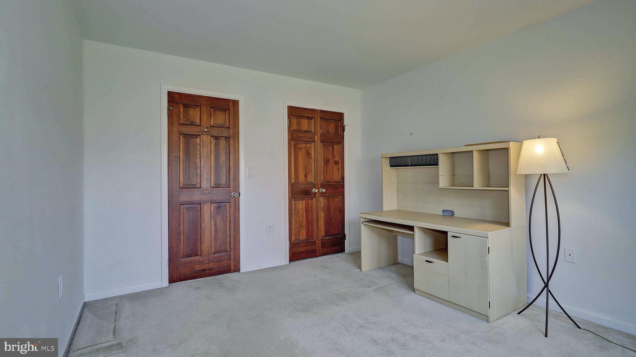 HAMPTON FOREST - Residential