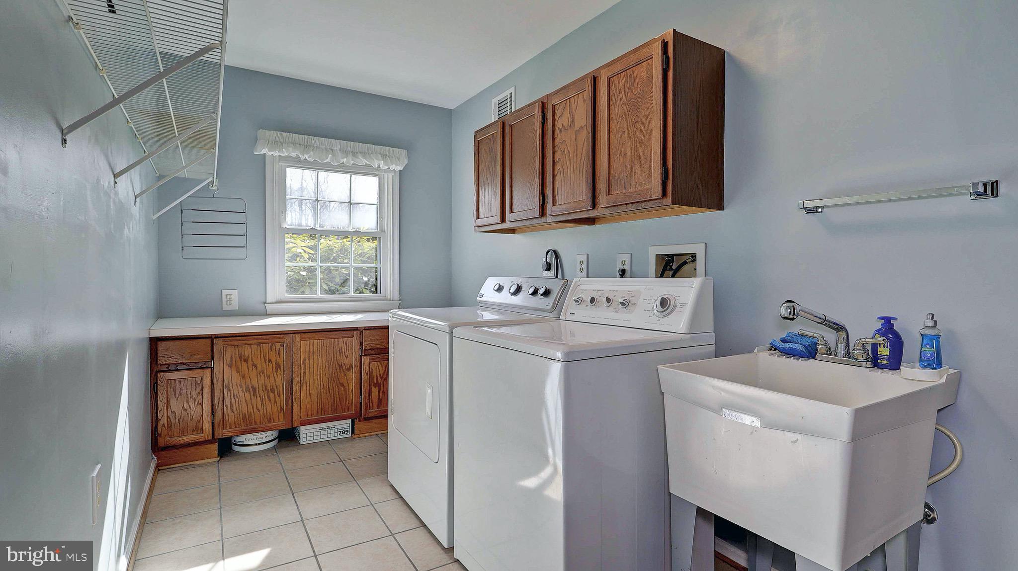 HAMPTON FOREST - Residential