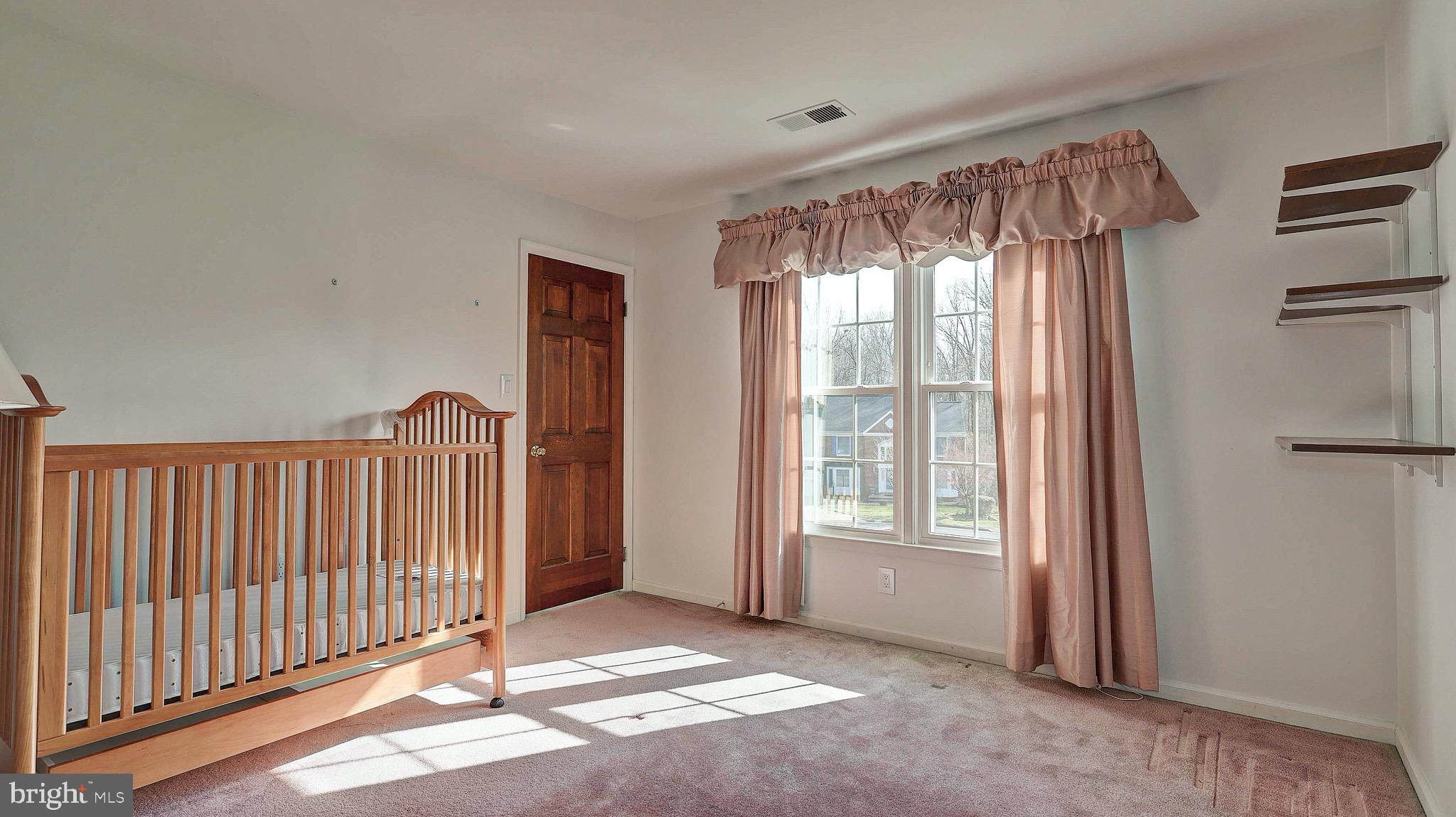 HAMPTON FOREST - Residential