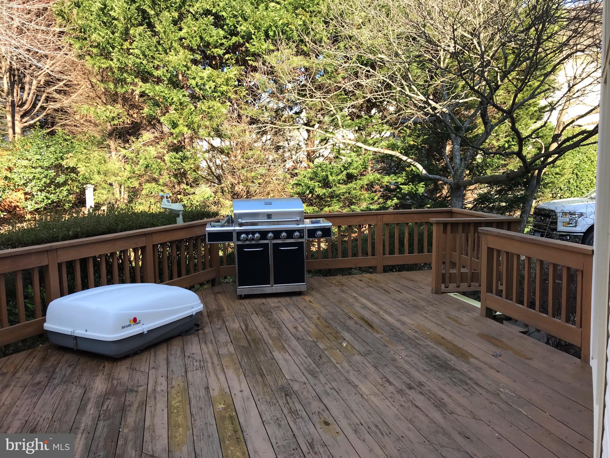 HAMPTON FOREST - Residential