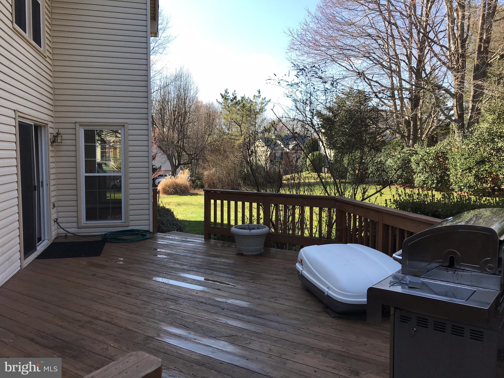 HAMPTON FOREST - Residential