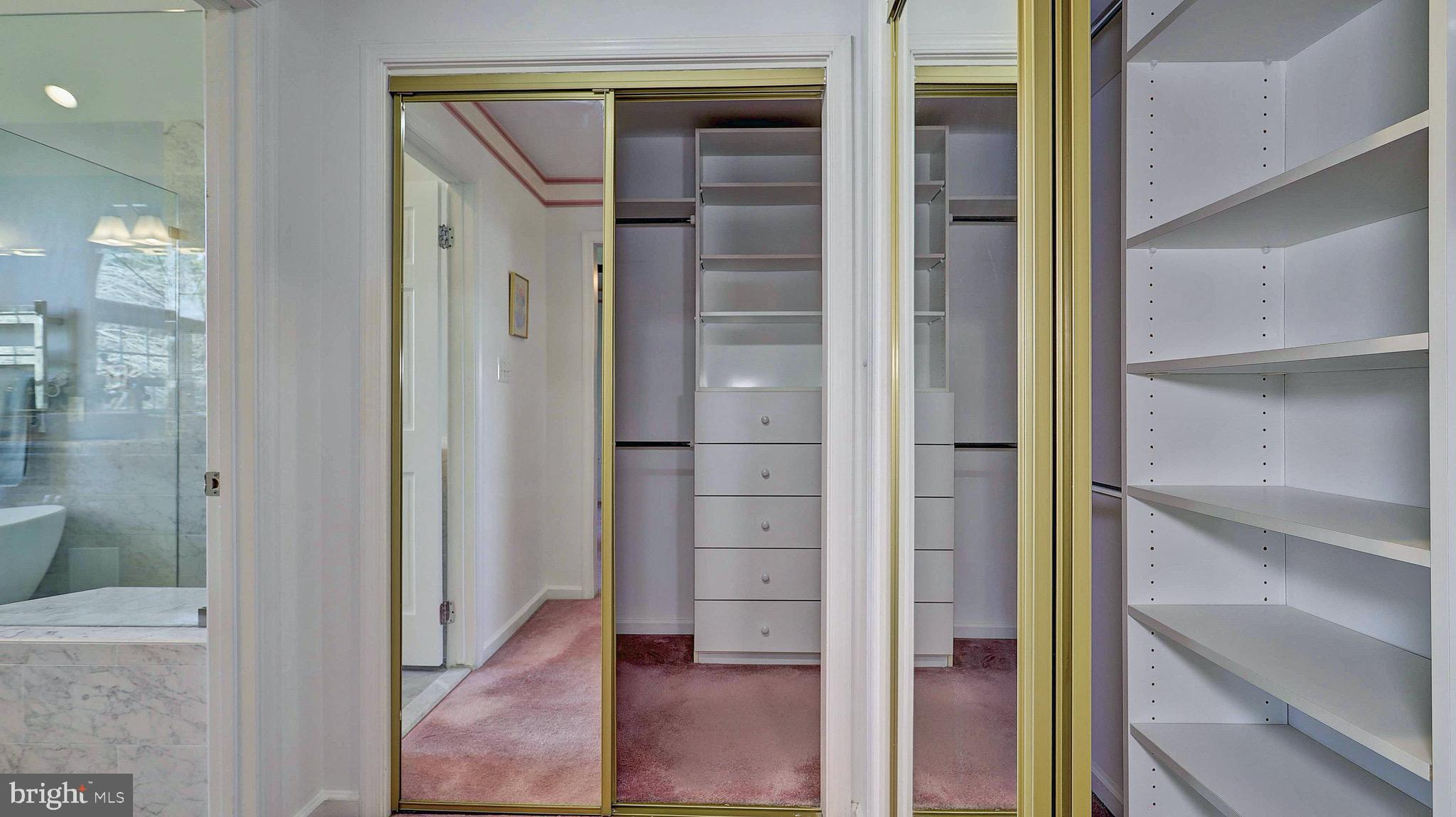 HAMPTON FOREST - Residential