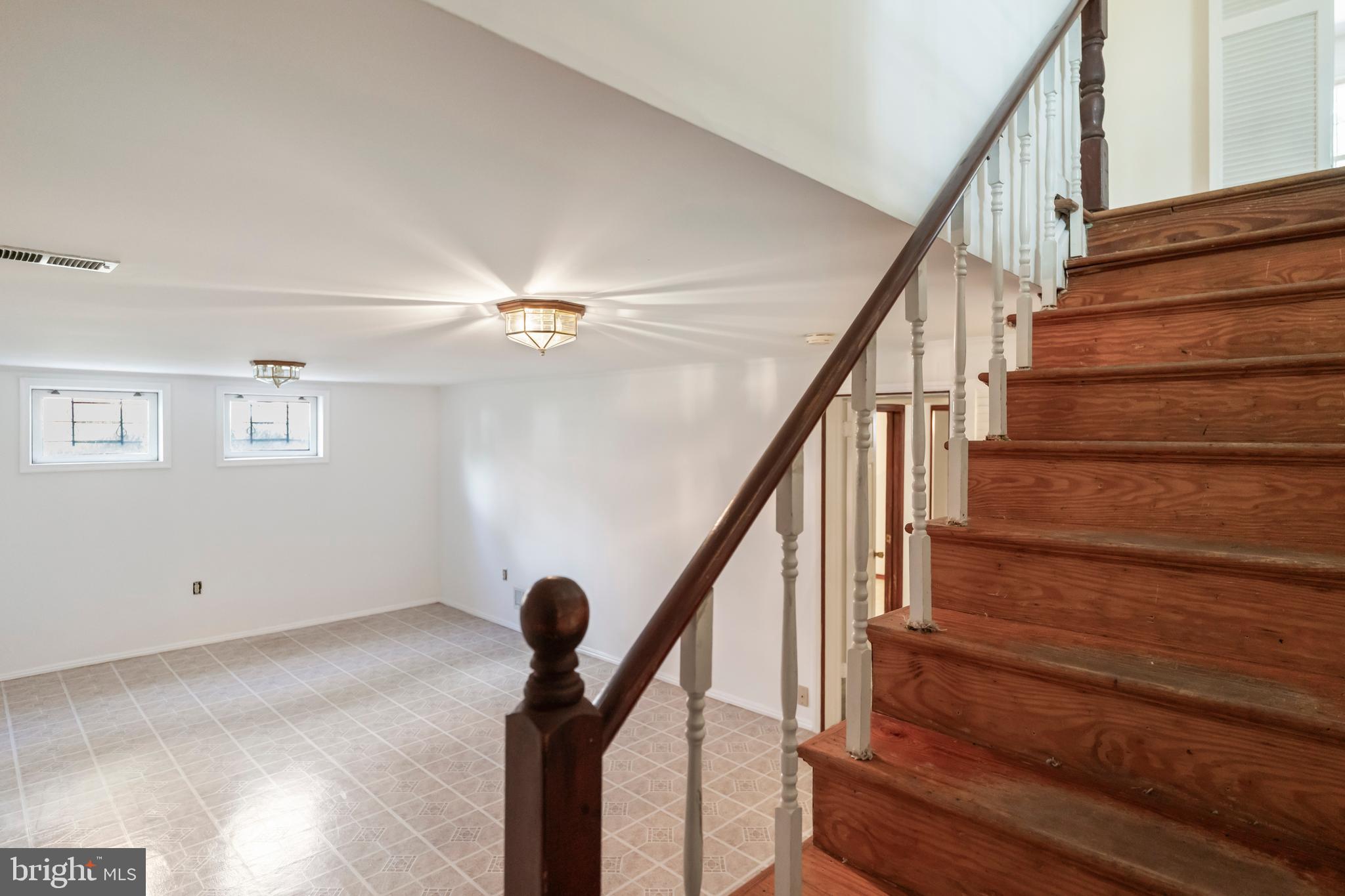 WHEATON WOODS - Residential