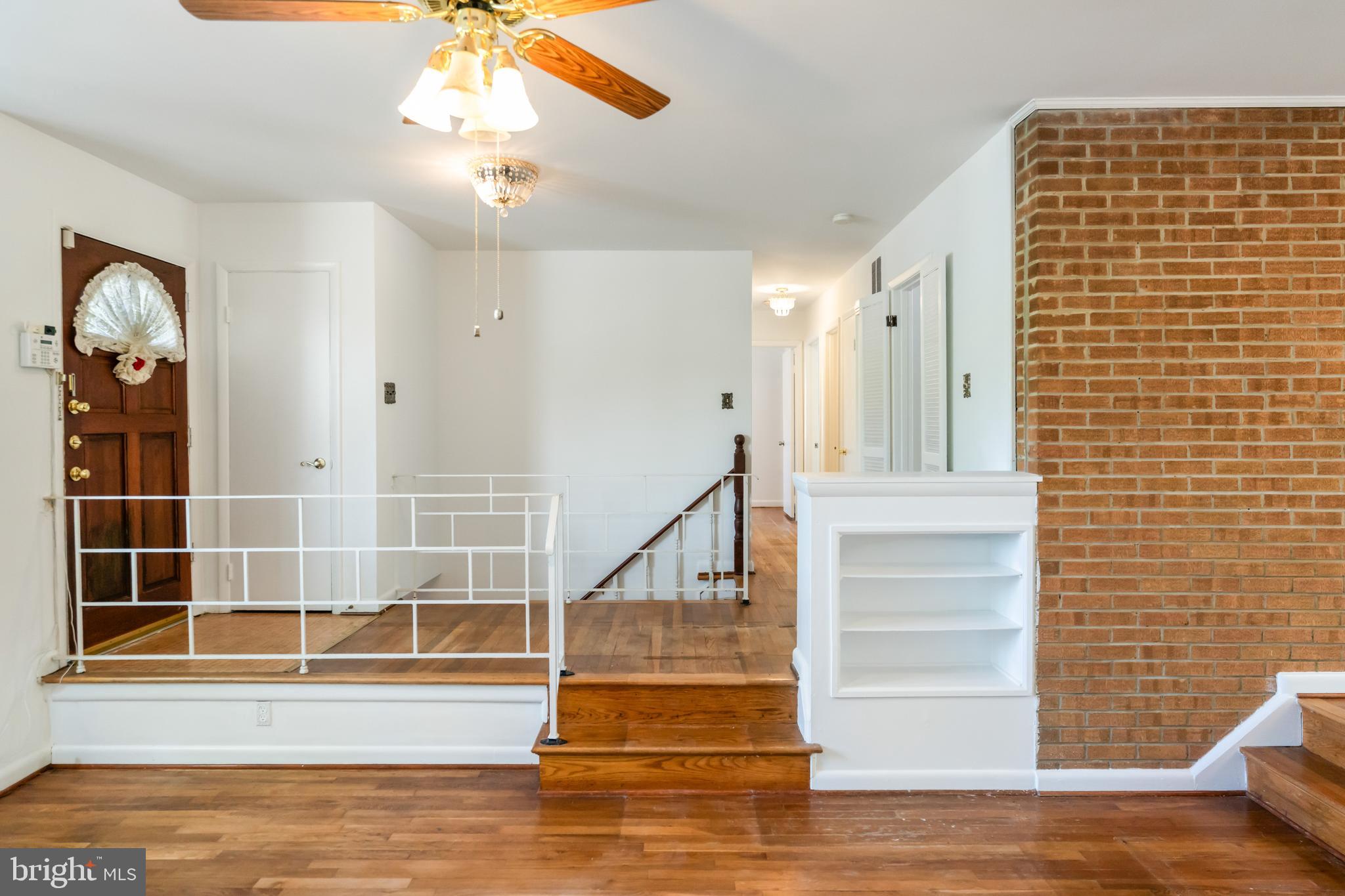 WHEATON WOODS - Residential