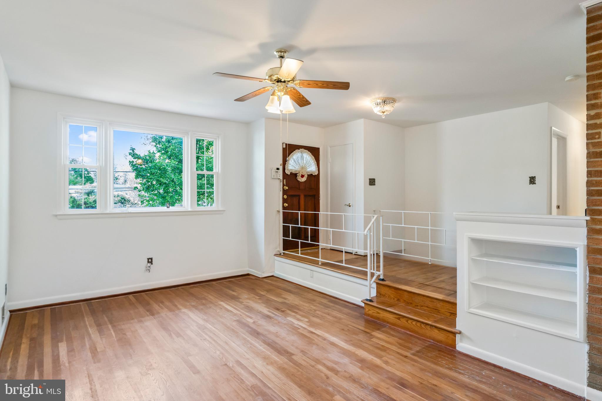 WHEATON WOODS - Residential