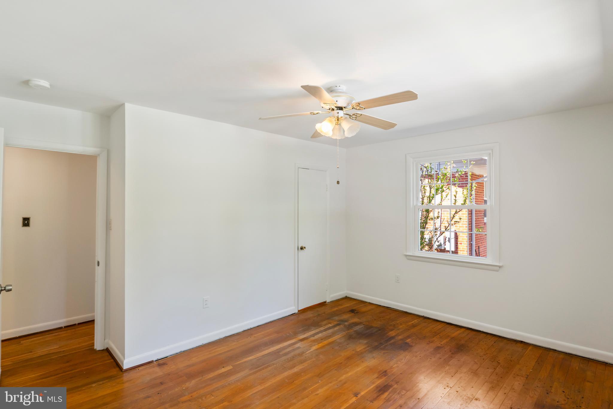 WHEATON WOODS - Residential