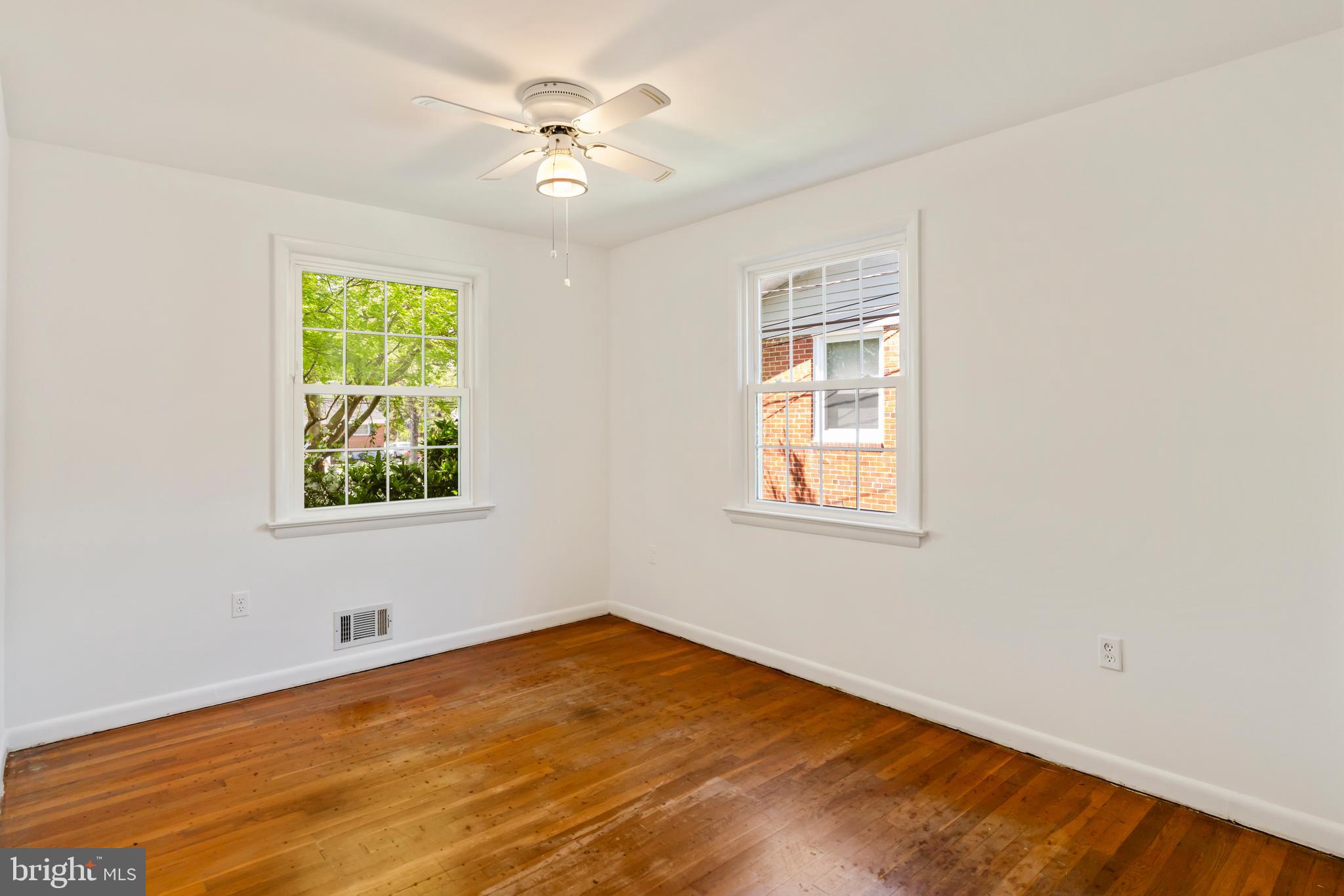WHEATON WOODS - Residential