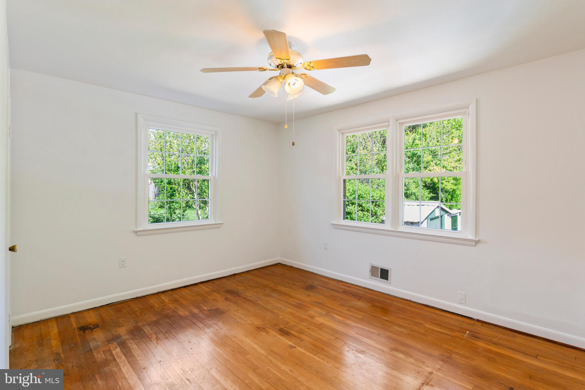WHEATON WOODS - Residential