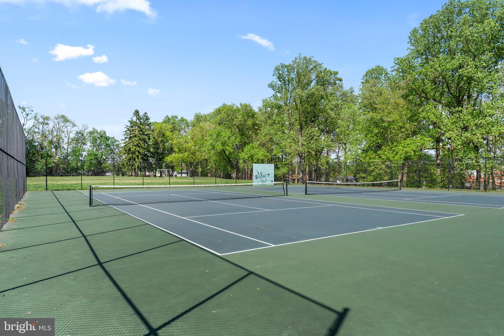 WHEATON WOODS - Residential