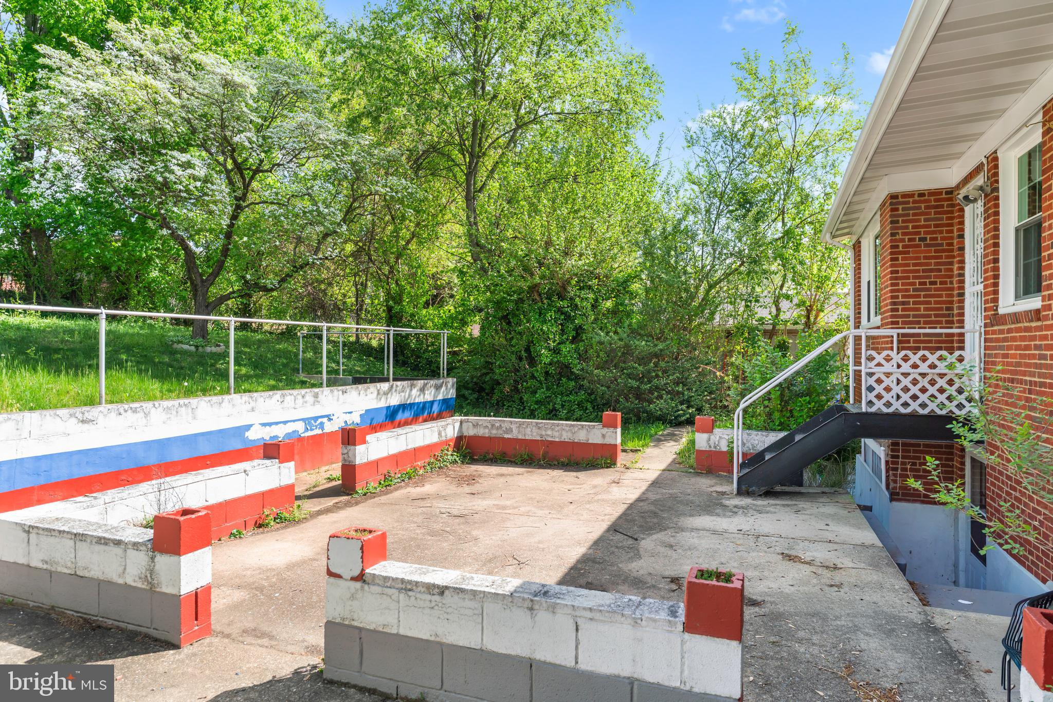 WHEATON WOODS - Residential