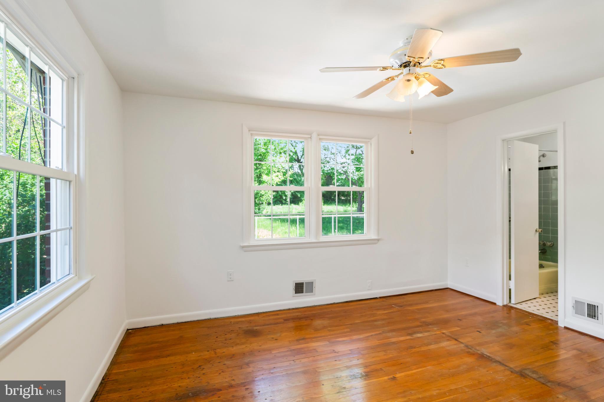 WHEATON WOODS - Residential