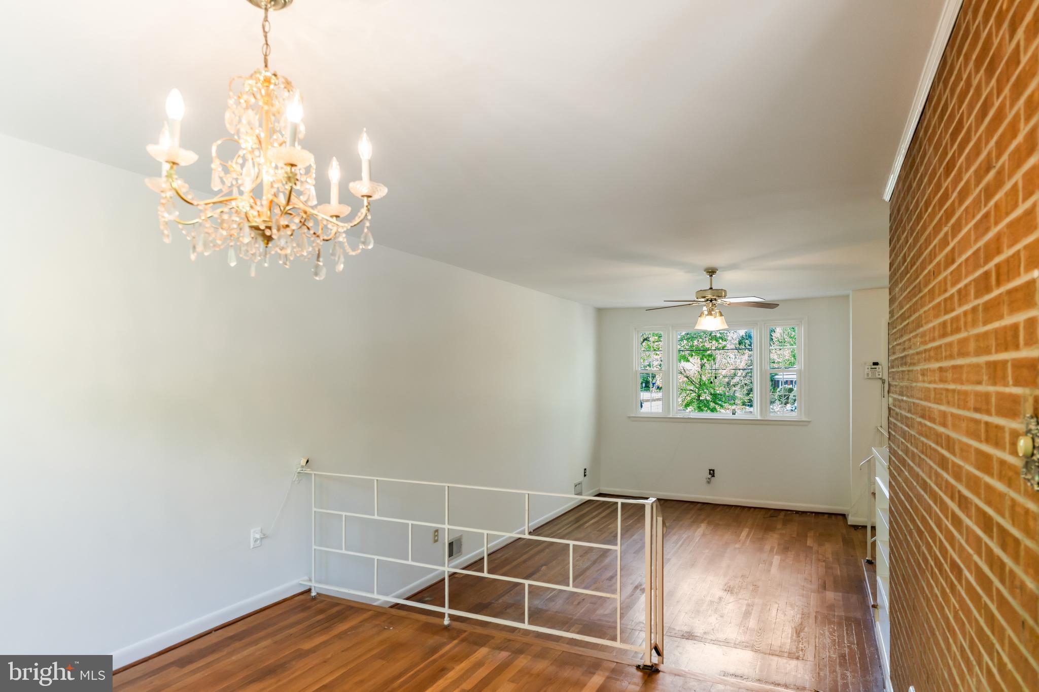 WHEATON WOODS - Residential