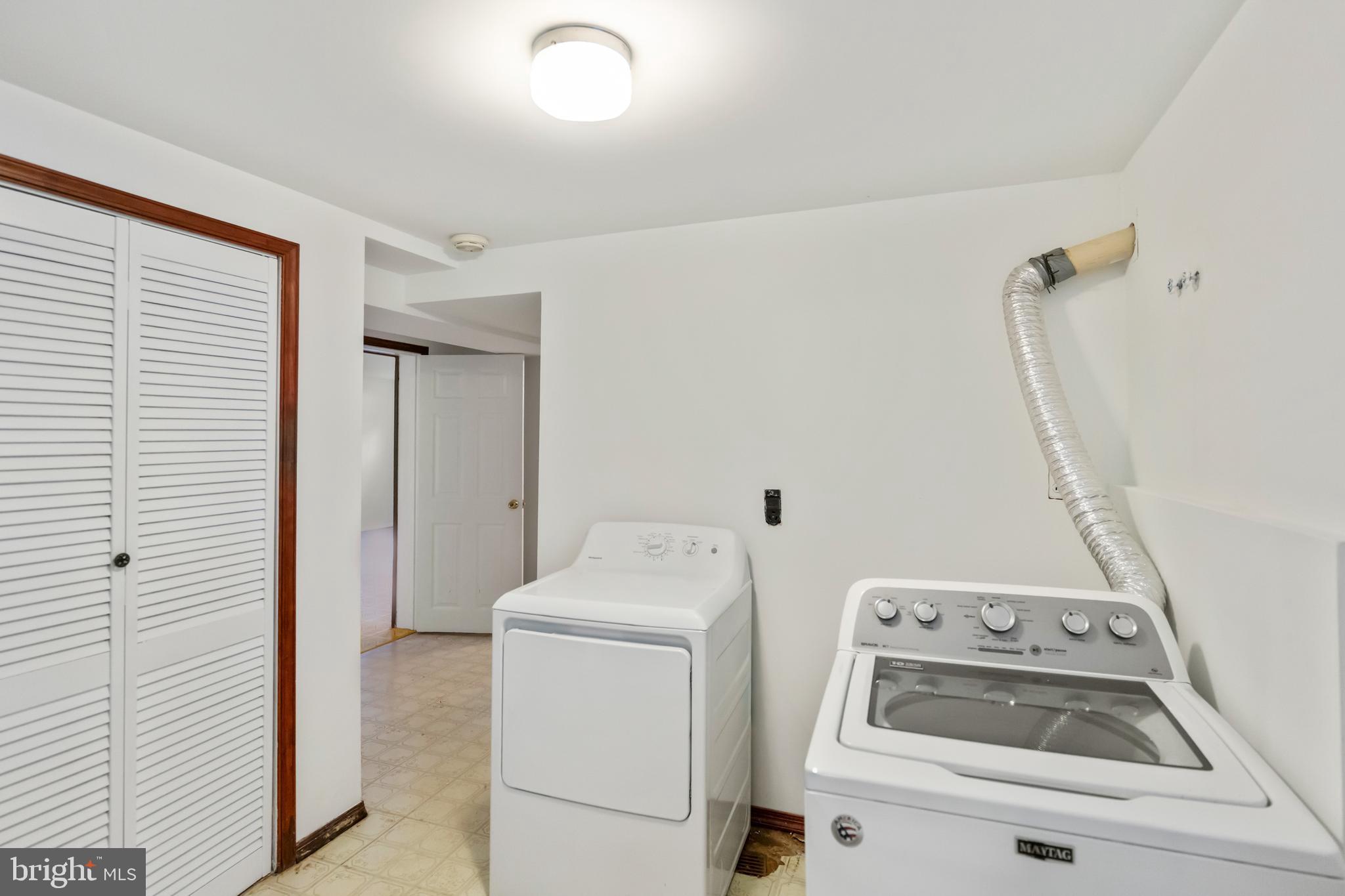 WHEATON WOODS - Residential