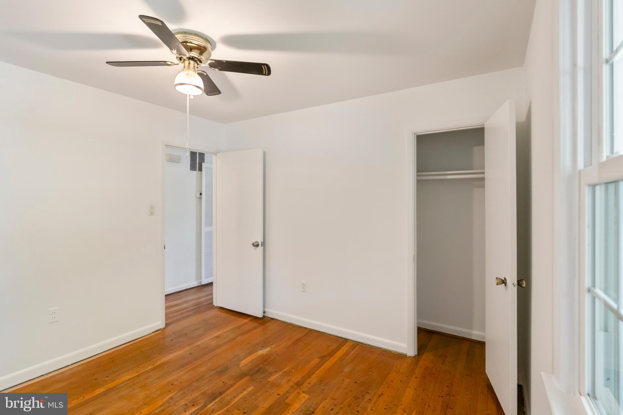 WHEATON WOODS - Residential