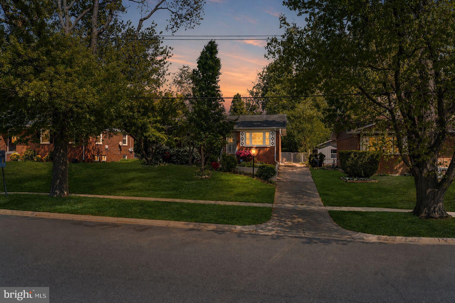 WHEATON WOODS - Residential