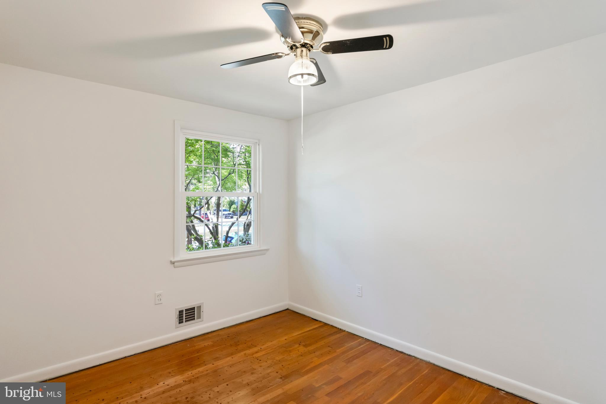 WHEATON WOODS - Residential