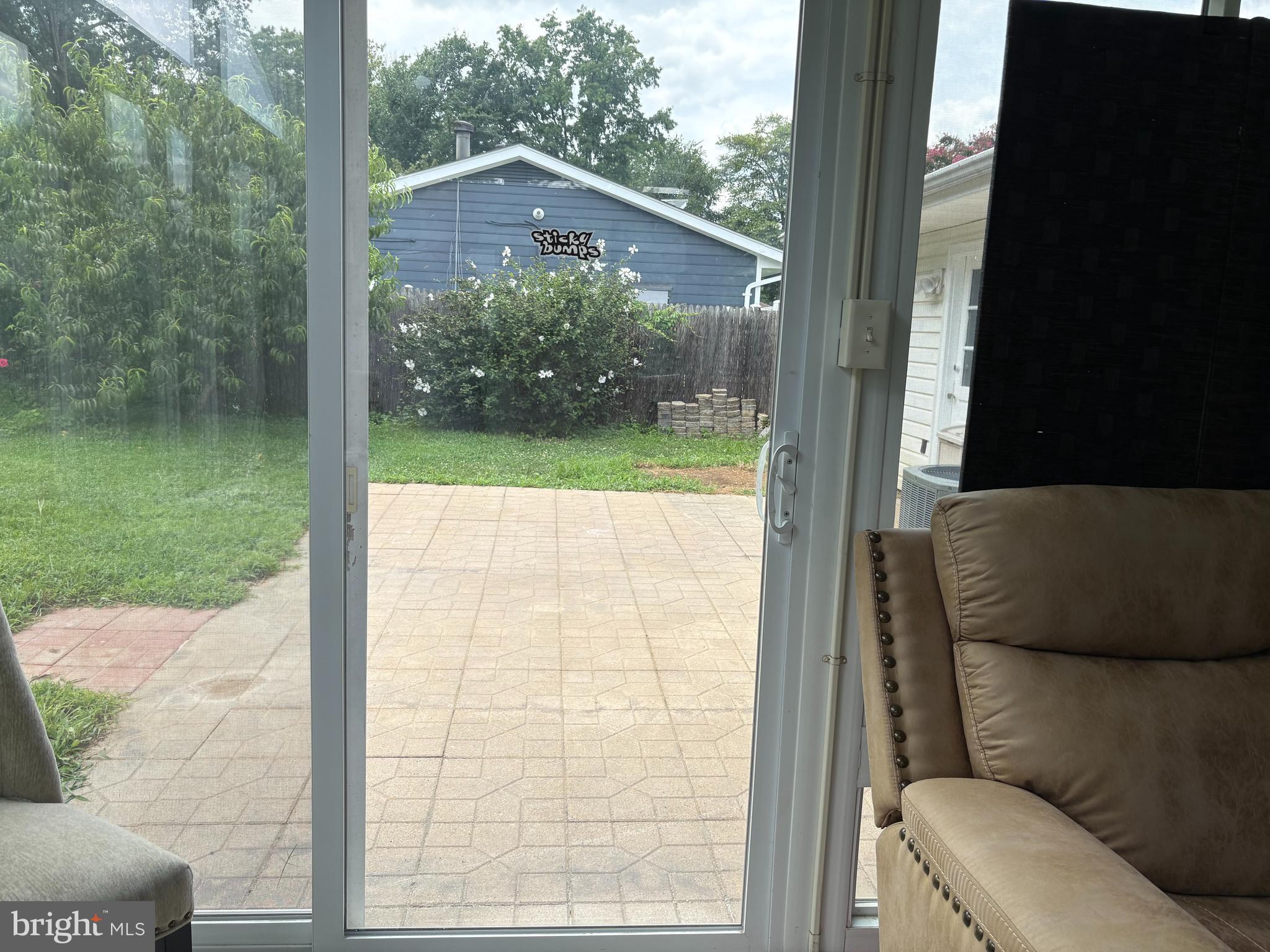 ELMWOOD MANOR - Residential