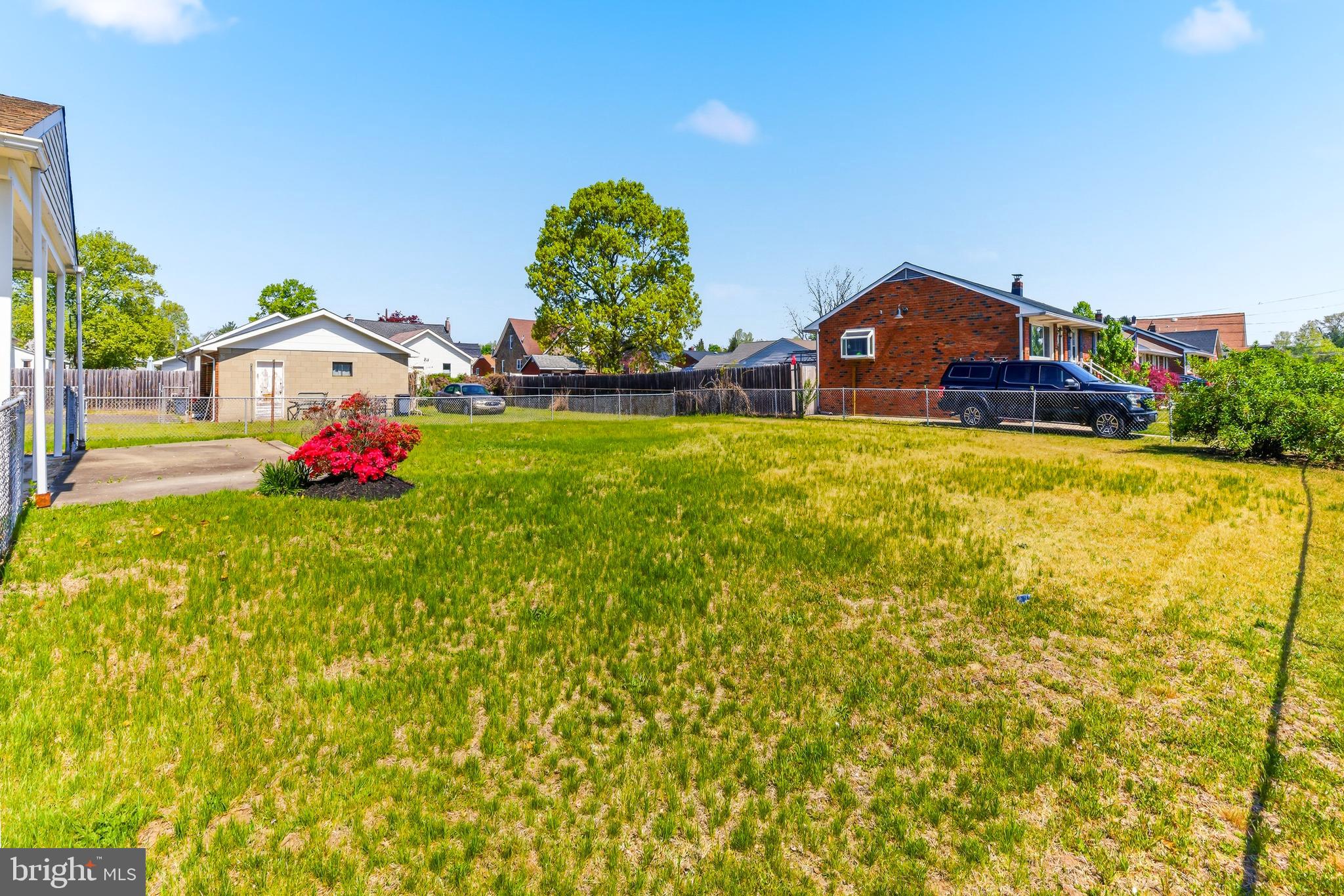 157 S POPLAR STREET