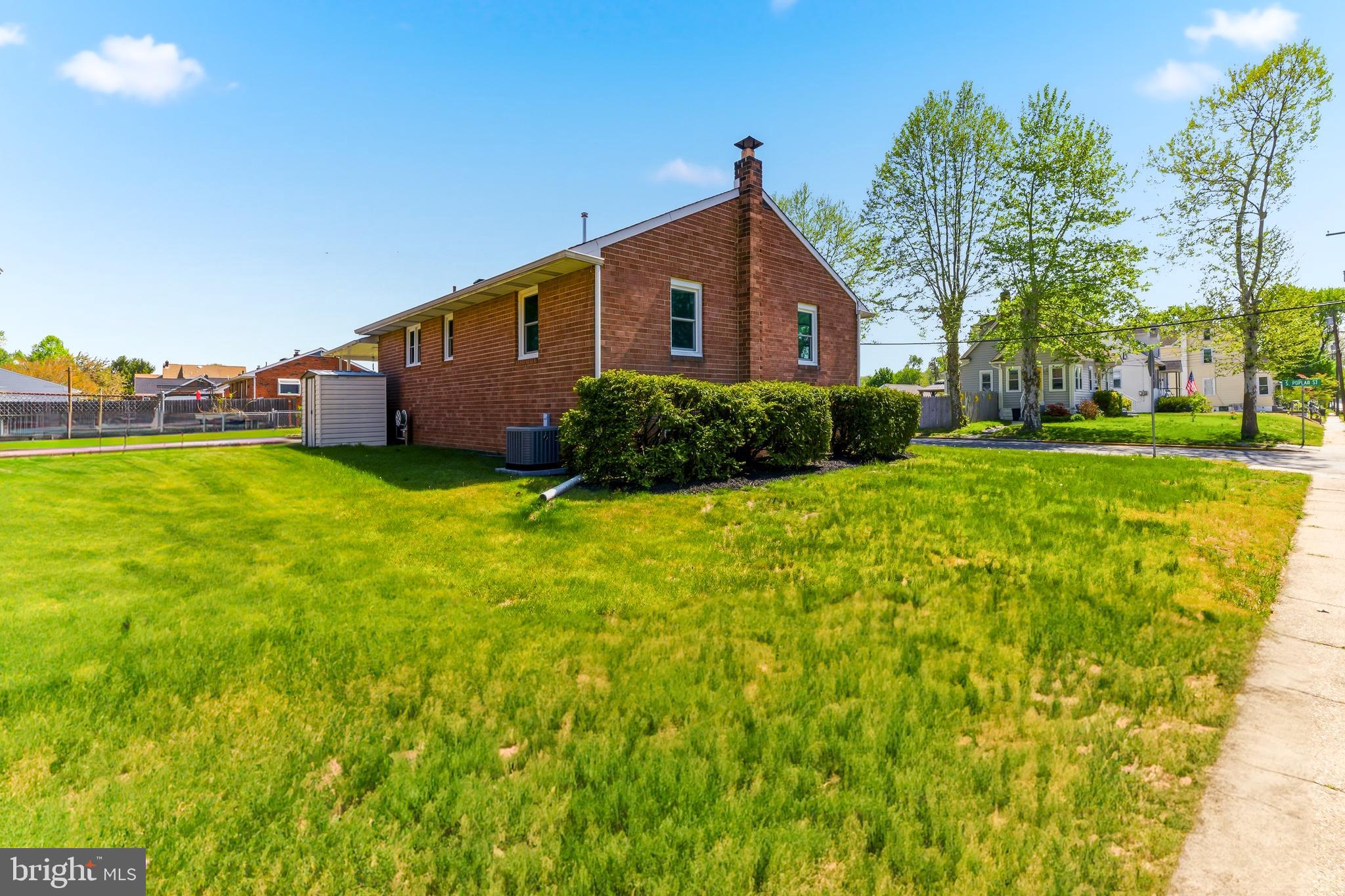 157 S POPLAR STREET